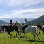 Seefeld Alpine Hideaway *