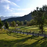 Seefeld Alpine Hideaway דירה *